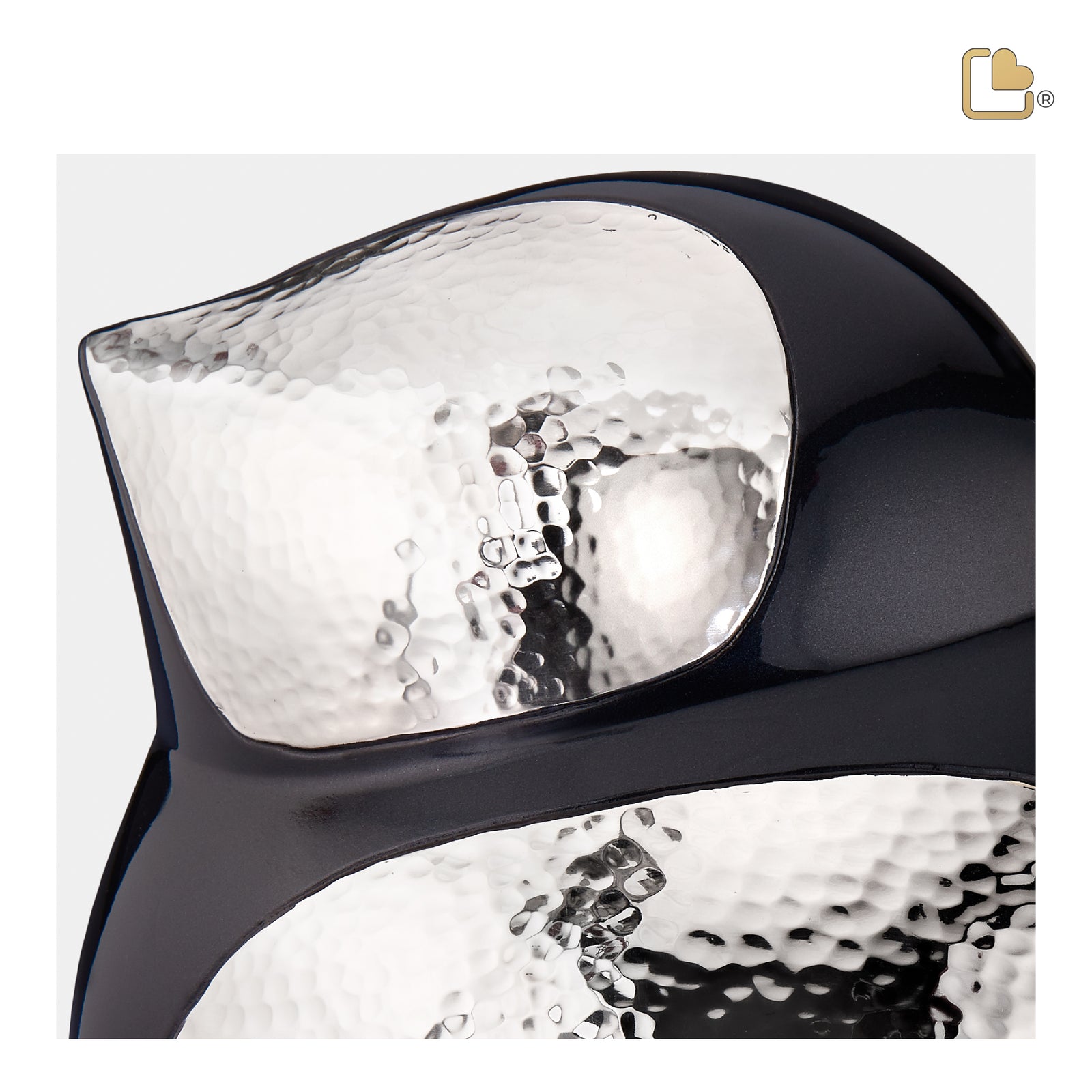 A560 SoulBird Male Standard Adult Urn Midnight & Hmd Silver