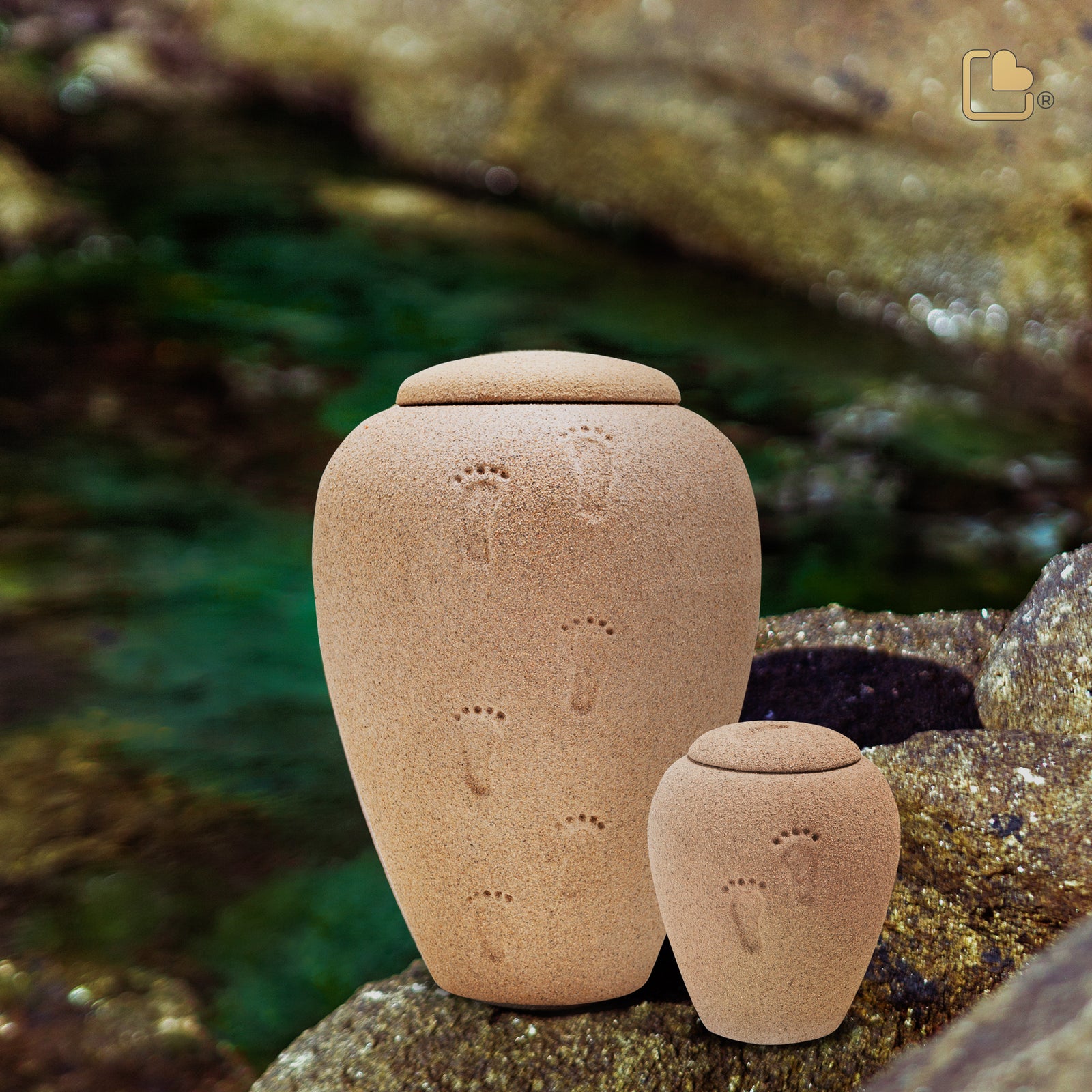 BK110 ShiftingSand Footprints Keepsake Urn Eco Sand
