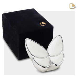 K1042 Wings of Hope Keepsake Urn Pearl White & Pol Silver