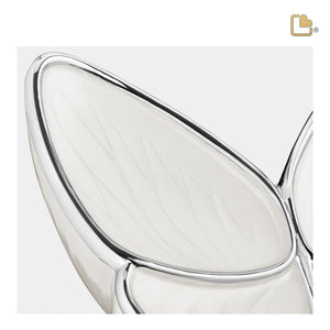 M1042 Wings of Hope Medium Urn Pearl White & Pol Silver