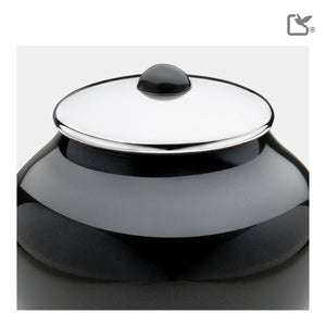 M520 Simplicity Medium Urn Midnight & Pol Silver