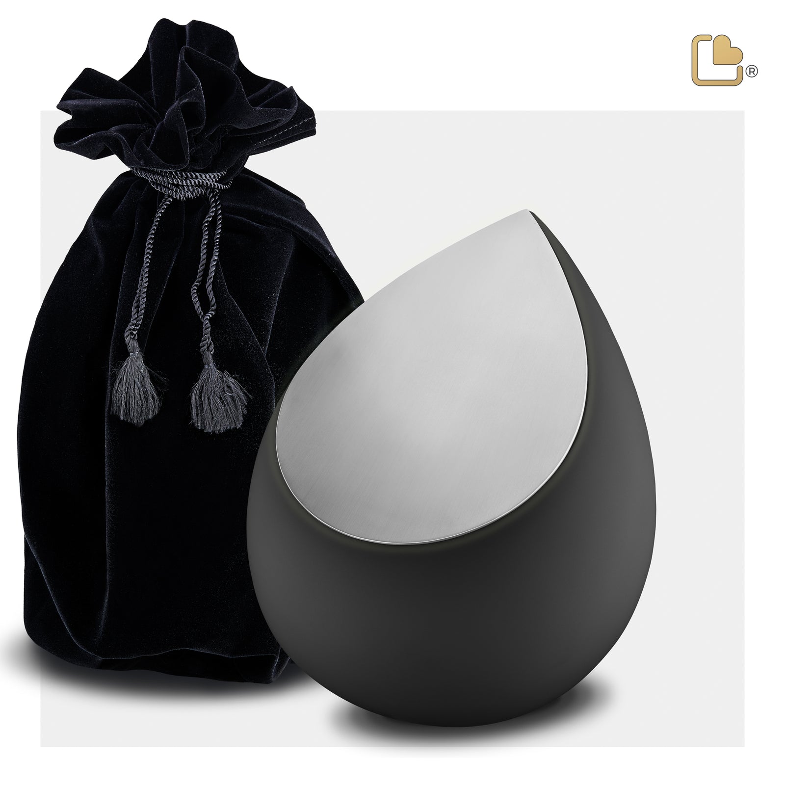 M583 Drop Medium Urn Black & Bru Pewter