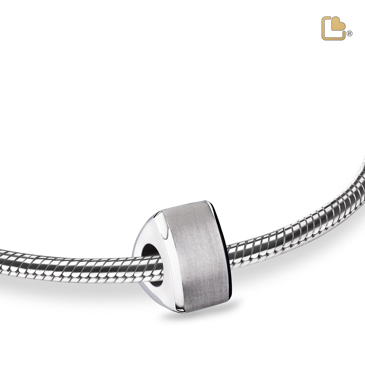 BD2110   Essence Ashes Bead Bru Silver