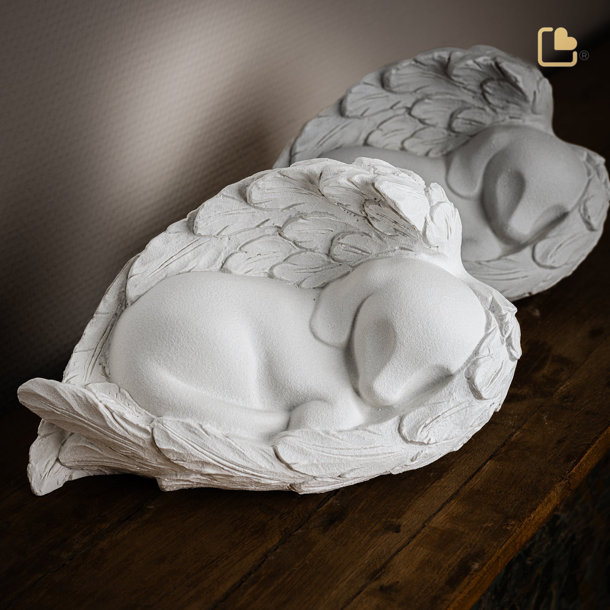 CP200   Angelic Dog Pet Urn White