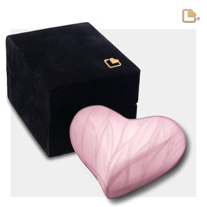 H667   Heart Child Urn Pearl Pink