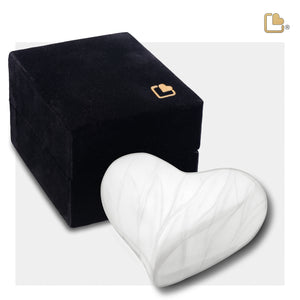 H669   Heart Child Urn Pearl White