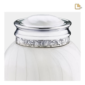 M297   Blessing Medium Urn Pearl White & Pol Silver