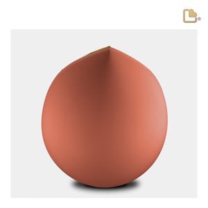 M587   Drop Medium Urn Terracotta & Bru Gold