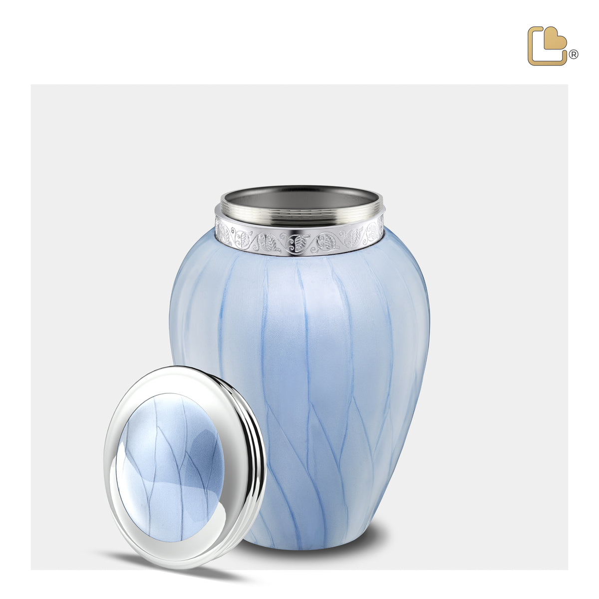 M668   Blessing Medium Urn Pearl Blue & Pol Silver
