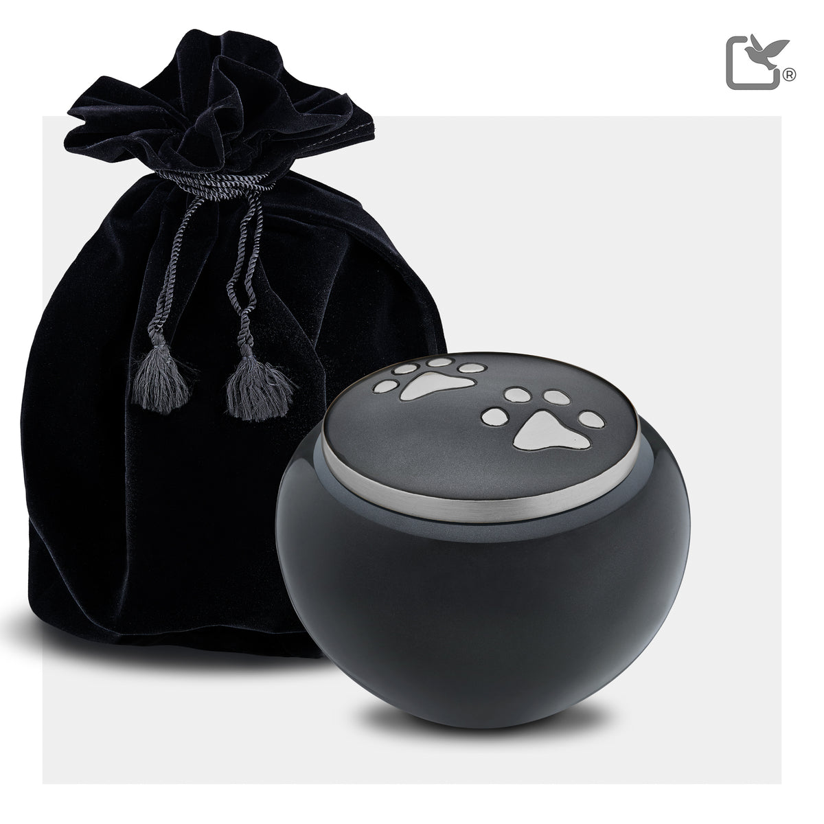 P270L   Classic Round Large Pet Urn Midnight & Bru Gold