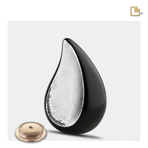 P582   TearDrop Medium Urn Black & Hmd Silver