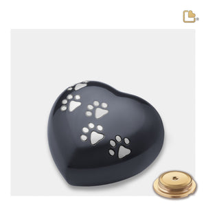 P631M   Medium Heart Pet Urn Midnight & Bru Pewter